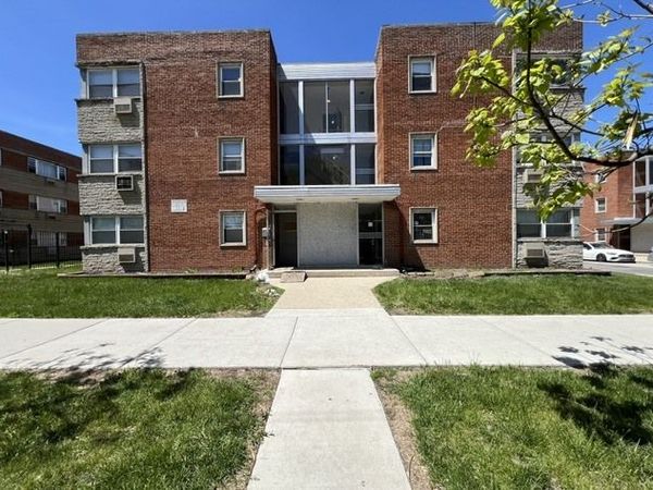 2401 W Balmoral Avenue , Unit 2C, Chicago, IL 60625