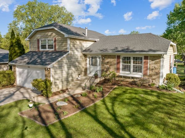 650 BUTTERFIELD Drive , Algonquin, IL 60102