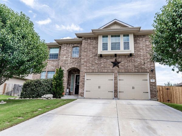 318 Hyltin ST , Hutto, TX 78634