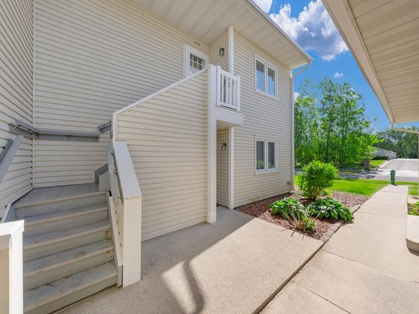 404 Faulkner Court, Ames, IA 50014