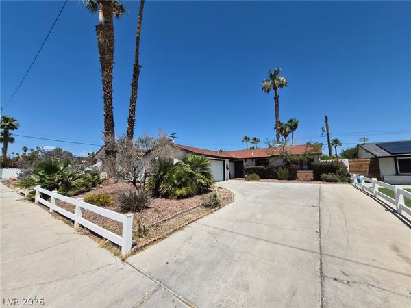 1713 Lamplighter Lane , Las Vegas, NV 89104
