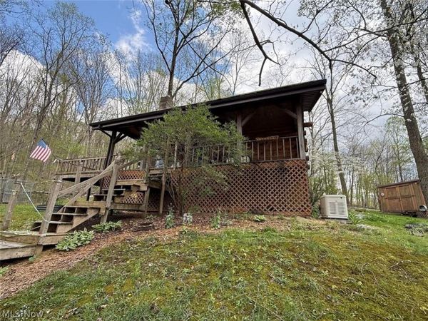 17365 Deerhorn Road, Tippecanoe, OH 44699