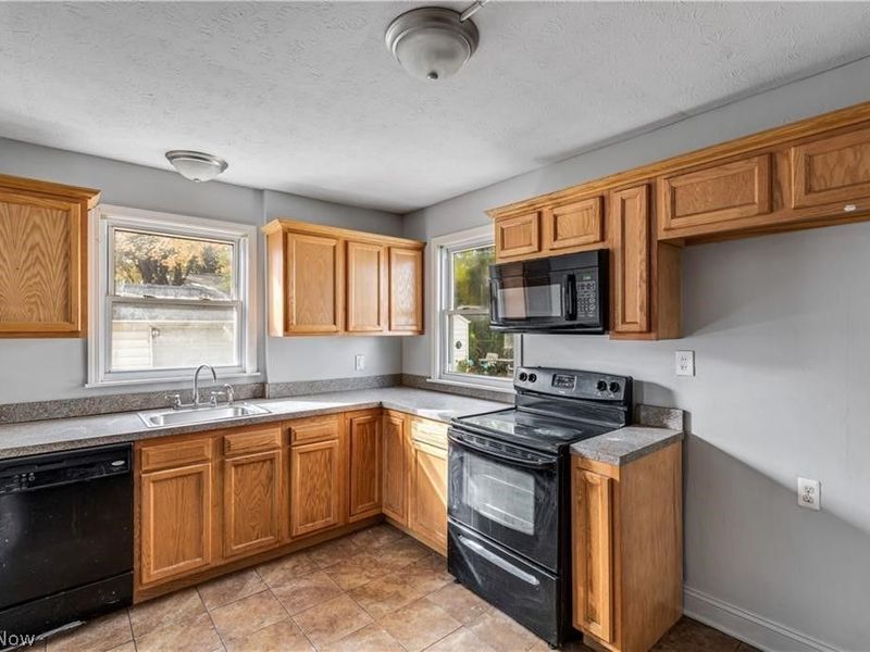 3204 14th Street SW, Canton, OH 44710 Photo 4