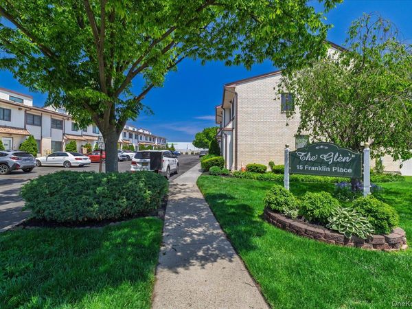 15 Franklin Place , Unit 15, Oceanside, NY 11572