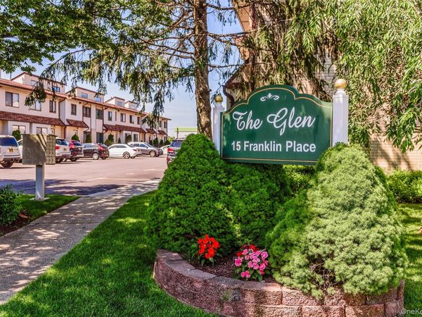 15 Franklin Place , Unit 15, Oceanside, NY 11572