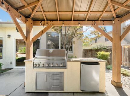 396 Caldarella Cir, Roseville, CA 95678 Photo