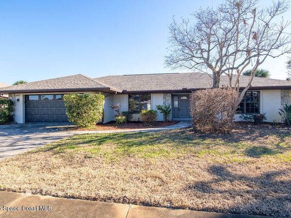 669 S Hedgecock Square , Satellite Beach, FL 32937