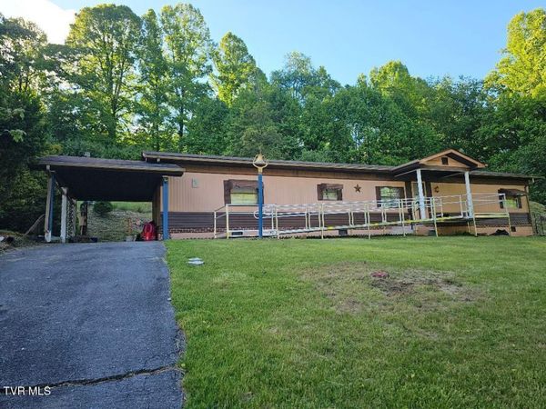 2056 Honey Camp Road, Clintwood, VA 24228