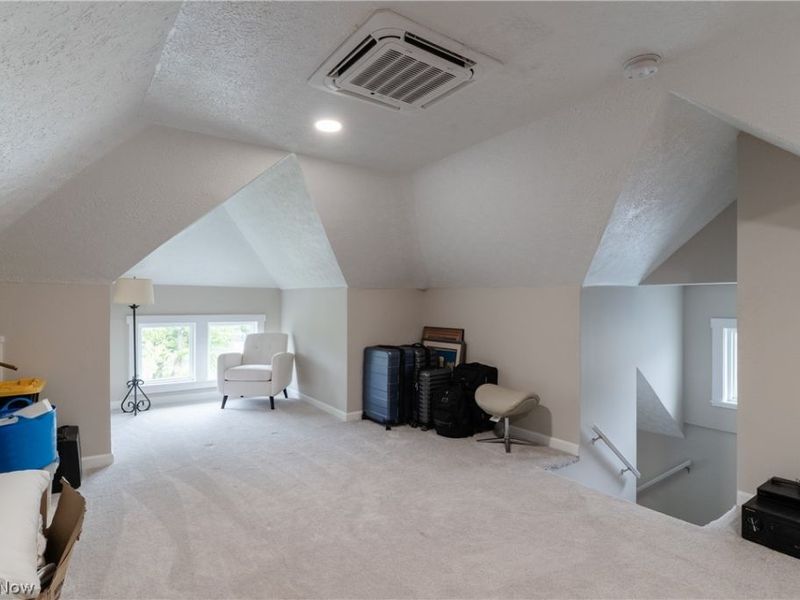 3880 Washington Park Boulevard, Newburgh Heights, OH 44105 Photo 39