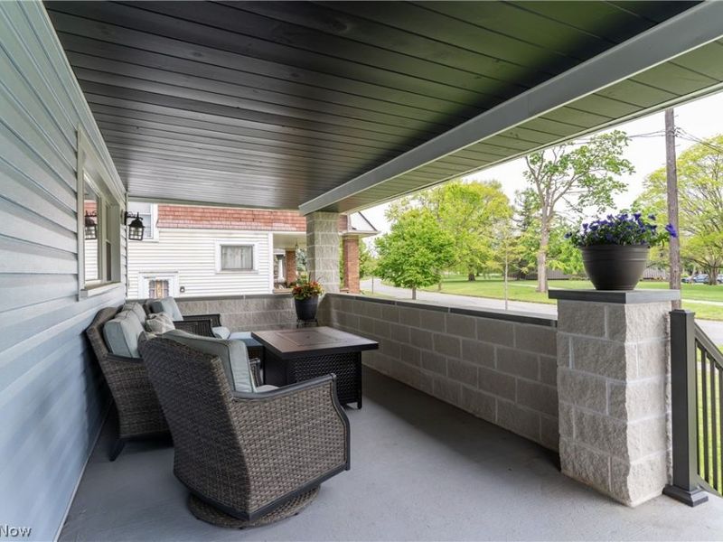 3880 Washington Park Boulevard, Newburgh Heights, OH 44105 Photo 6