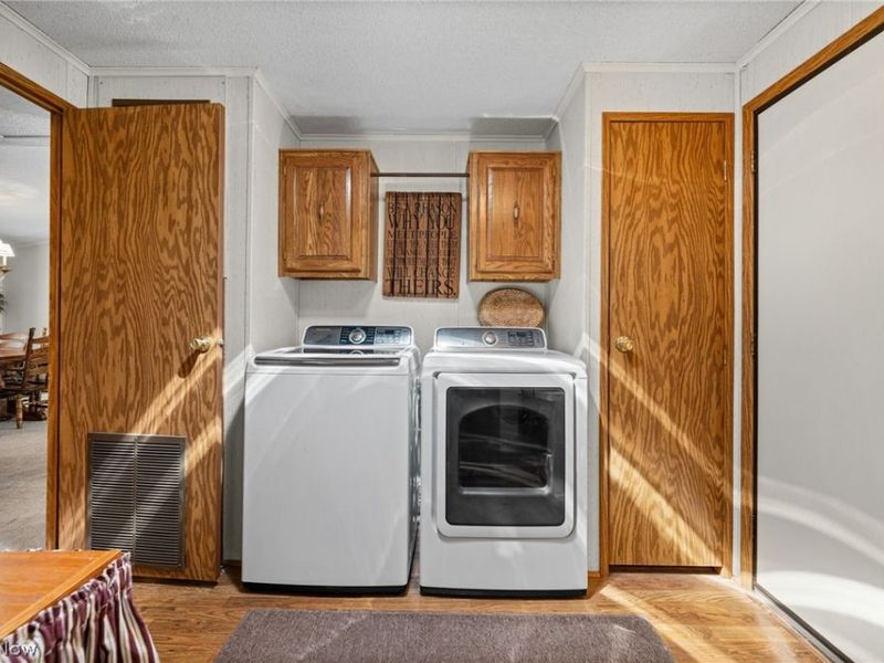 3 Lees Lane, Olmsted Township, OH 44138 Photo 14