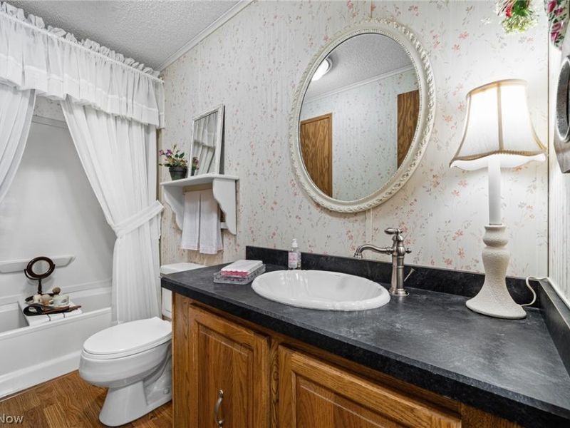 3 Lees Lane, Olmsted Township, OH 44138 Photo 23