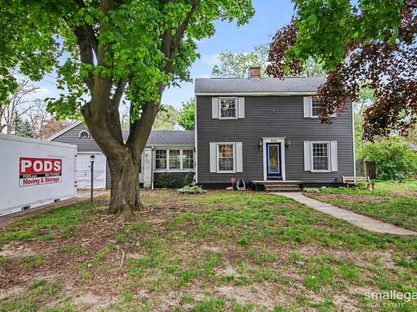554 Lyles Street SE, Kentwood, MI 49548