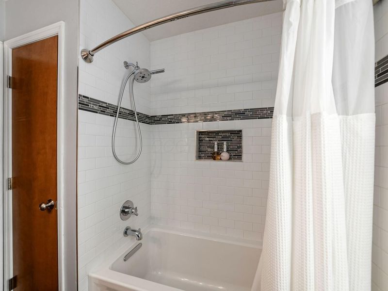 5903 Newbridge Drive , Dublin, OH 43017 Photo 31