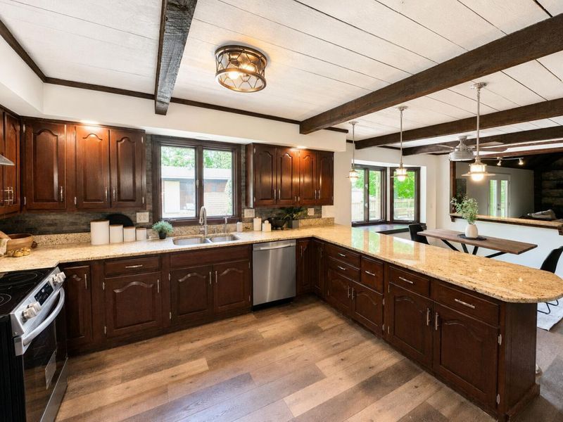 157 Hickory Drive SW, Pataskala, OH 43062 Photo 10