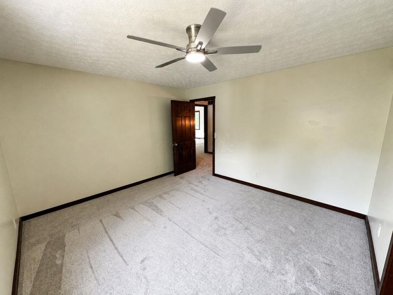 157 Hickory Drive SW, Pataskala, OH 43062 Photo 38