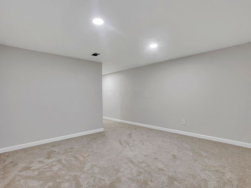 157 Hickory Drive SW, Pataskala, OH 43062 Photo 54