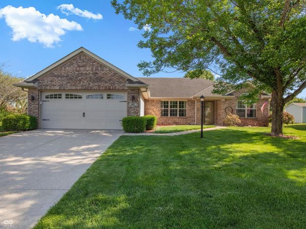 1467 Persimmon Circle , Greenfield, IN 46140