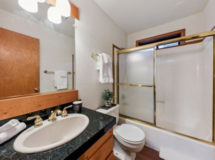 14751 Copenhagen Drive, Truckee, CA 96161 Photo