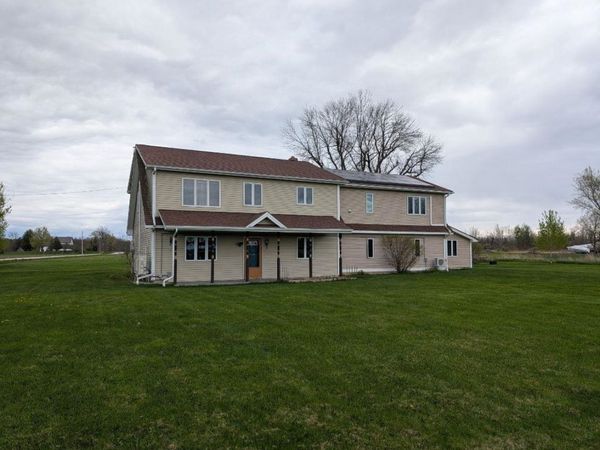 913 N End W Road, North Hero, VT 05474