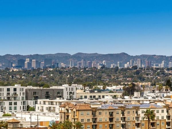 13650 Marina Pointe Drive, Unit 1207, Marina Del Rey, CA 90292