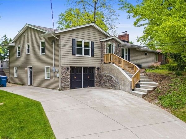 107 Hilltop Drive , Amherst, OH 44001