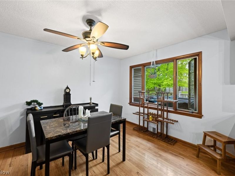 107 Hilltop Drive, Amherst, OH 44001 Photo 10