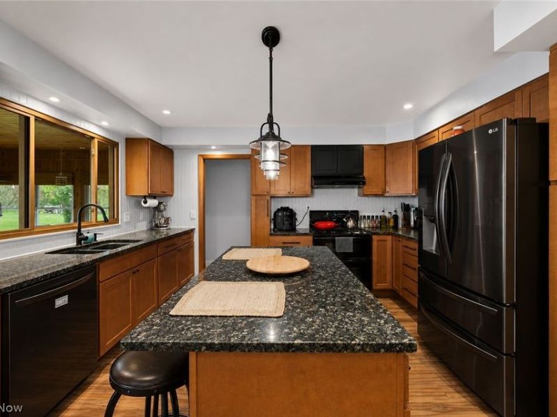 107 Hilltop Drive, Amherst, OH 44001 Photo 13