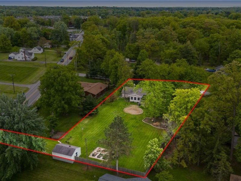 107 Hilltop Drive, Amherst, OH 44001 Photo 46