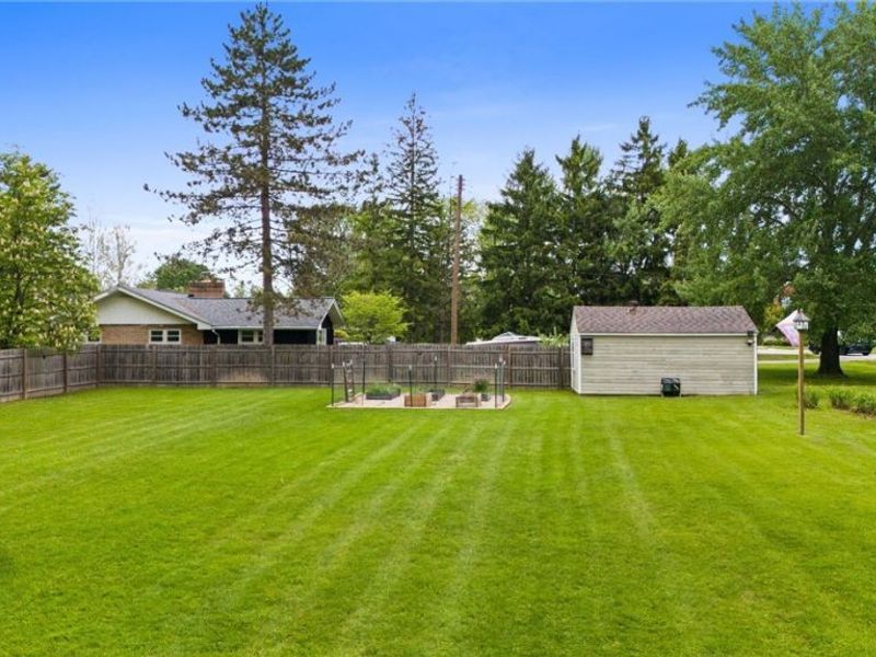 107 Hilltop Drive, Amherst, OH 44001 Photo 48