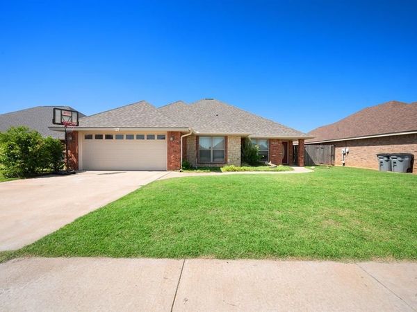 3608 NE Richmond Street, Lawton, OK 73507