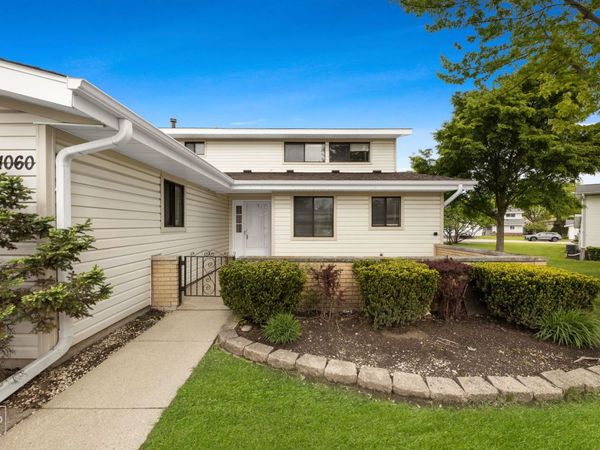 1060 Matfield Court , Unit 1060, Schaumburg, IL 60193
