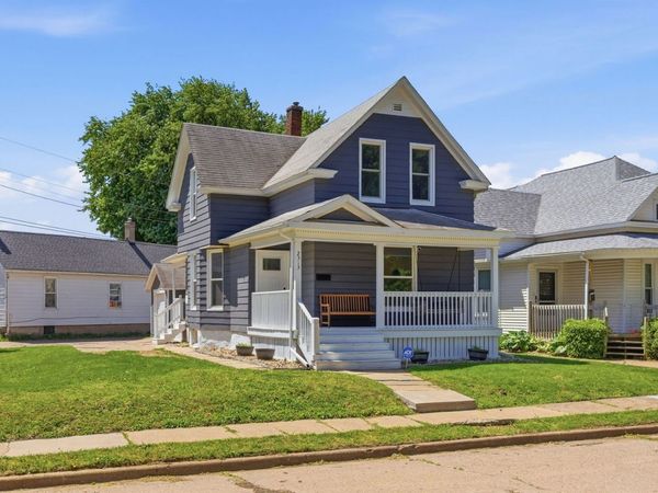 2313 Hobson Avenue , Davenport, IA 52802
