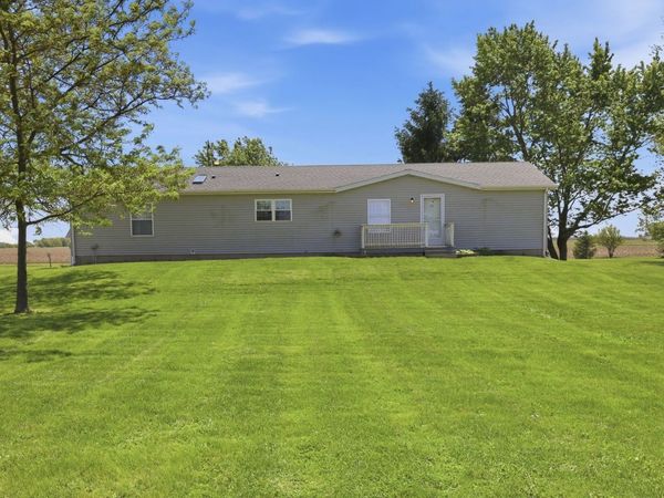 10078 State Route 9, Hoopeston, IL 60942