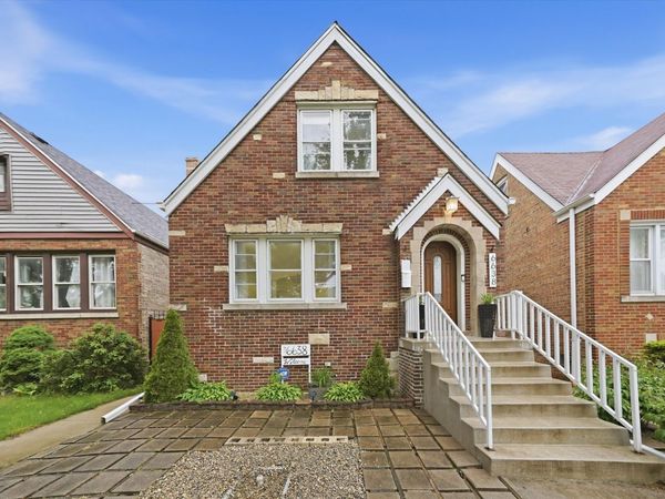 6638 S Karlov Avenue , Chicago, IL 60629