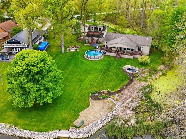 10105 N Eagle Island Road, Rome City, IN 46784