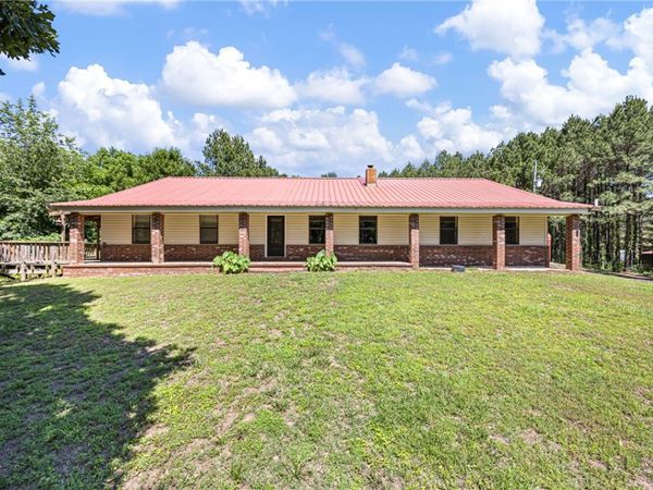 655 Charton Road , Morrilton, AR 72110