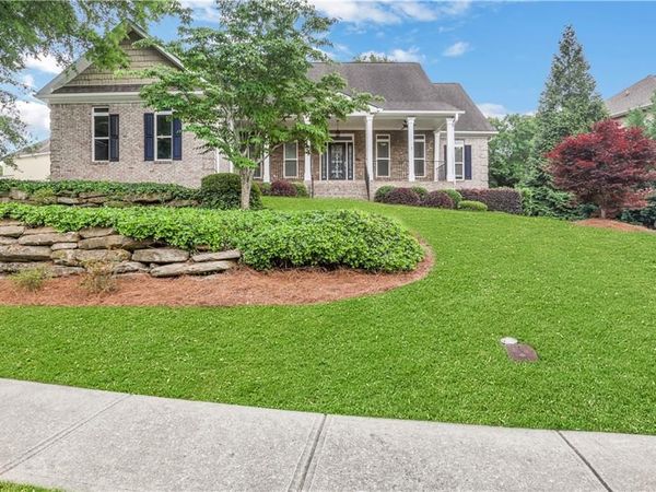 910 Windsor Creek Drive, Grayson, GA 30017