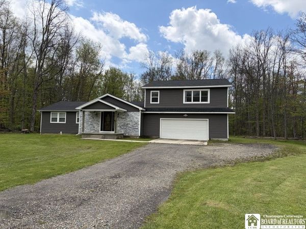 2855 Donelson Road, Jamestown, NY 14701