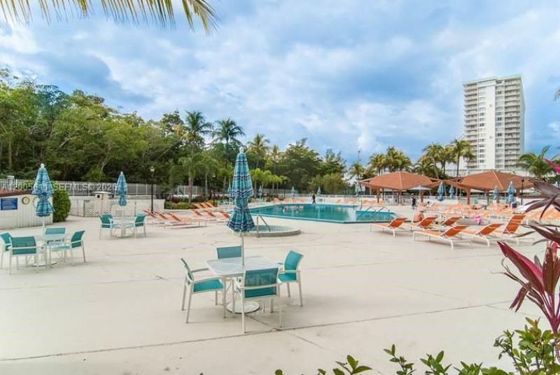 100 NE Bayview Dr , Unit 226, Sunny Isles Beach, FL 33160 Photo