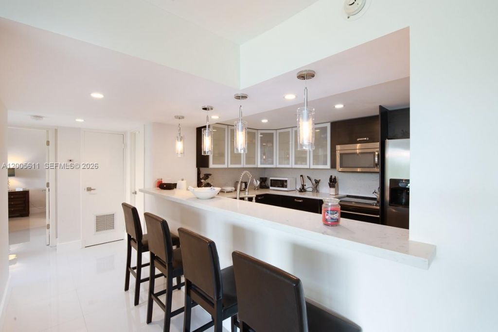 100 NE Bayview Dr , Unit 226, Sunny Isles Beach, FL 33160 Photo