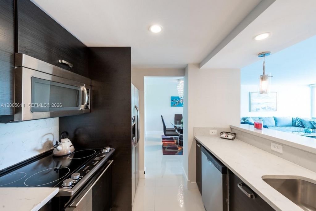 100 NE Bayview Dr , Unit 226, Sunny Isles Beach, FL 33160 Photo