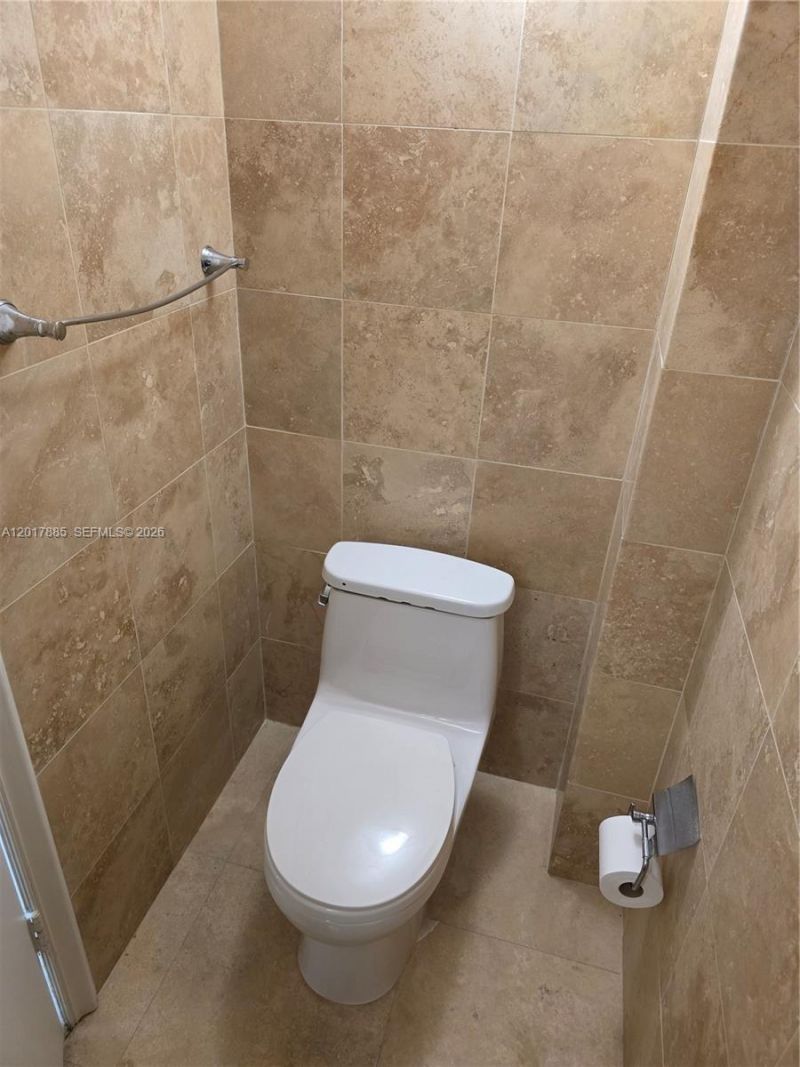9800 W Bay Harbor Dr, Unit 408, Bay Harbor Islands, FL 33154 Photo