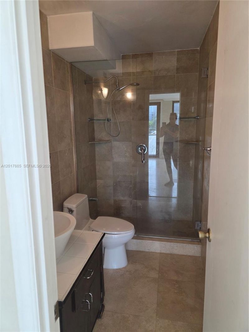 9800 W Bay Harbor Dr, Unit 408, Bay Harbor Islands, FL 33154 Photo