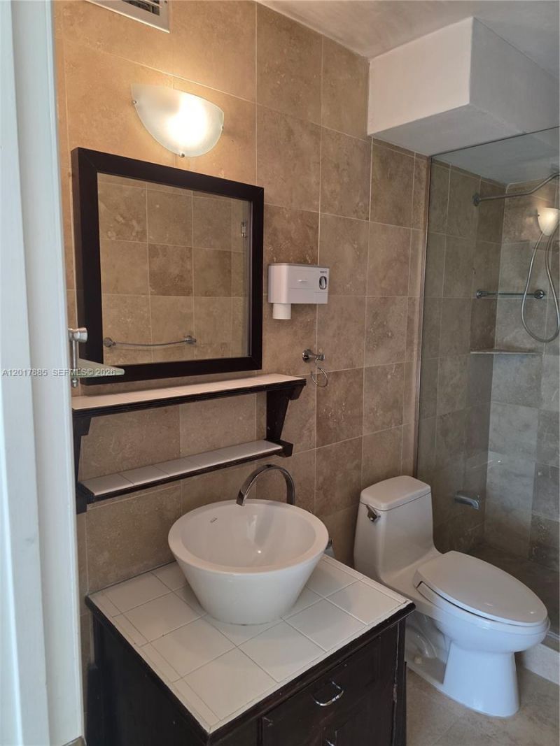 9800 W Bay Harbor Dr, Unit 408, Bay Harbor Islands, FL 33154 Photo
