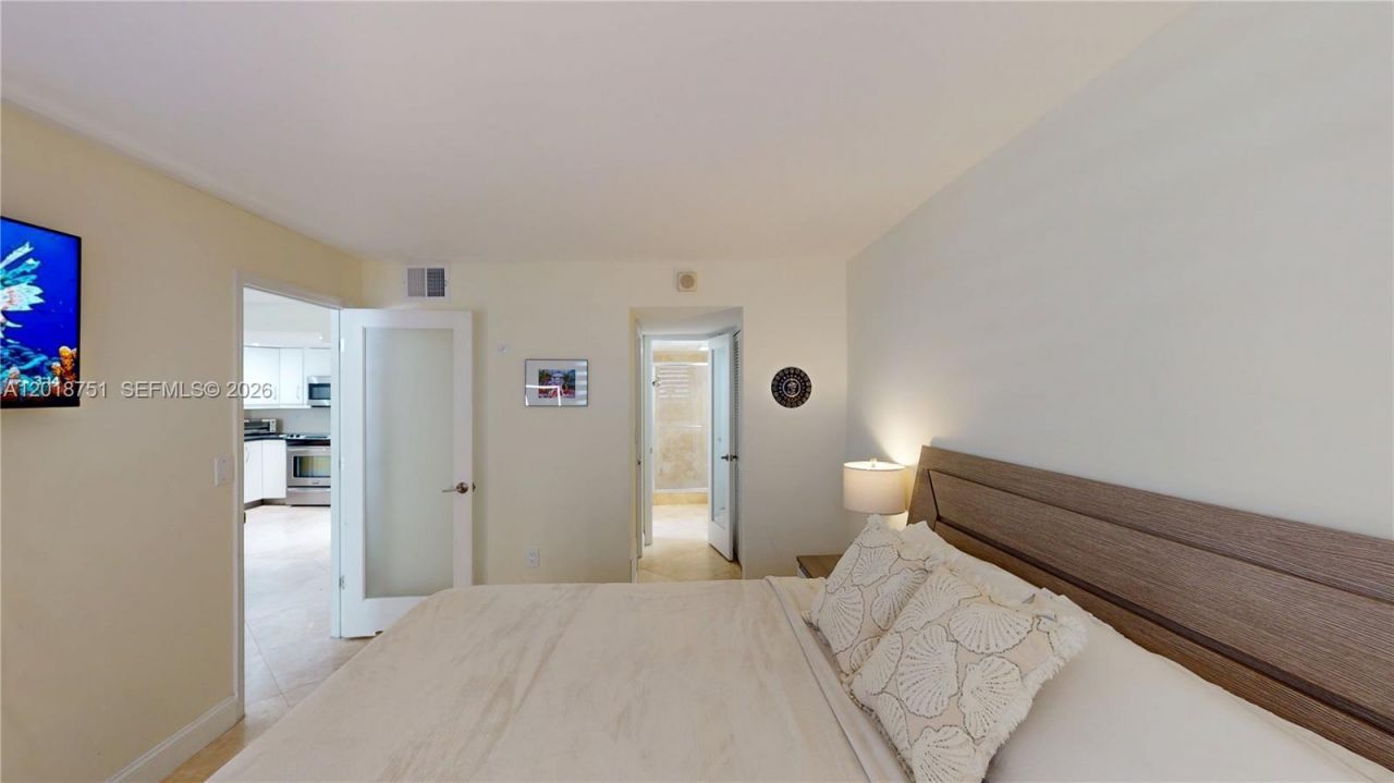 345 Ocean Dr , Unit 224, Miami Beach, FL 33139 Photo