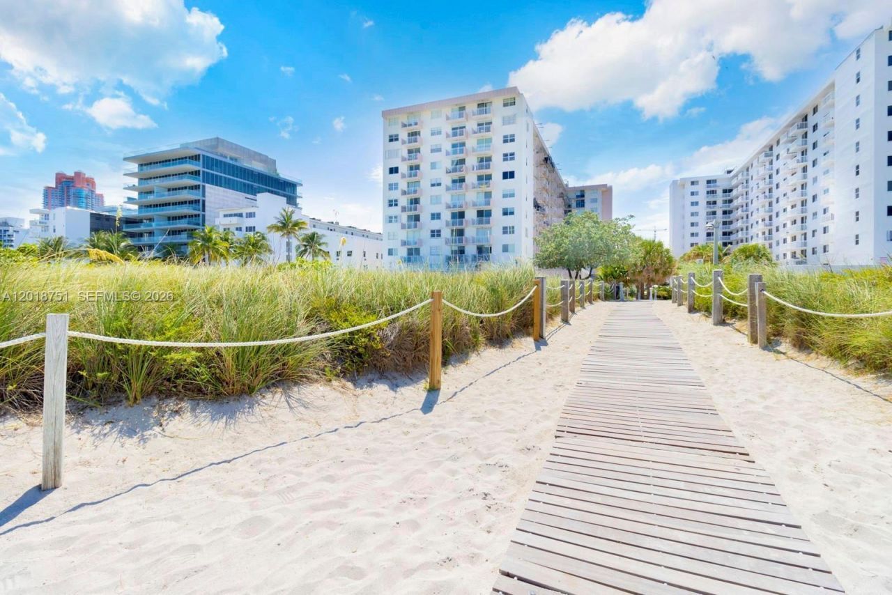 345 Ocean Dr , Unit 224, Miami Beach, FL 33139 Photo