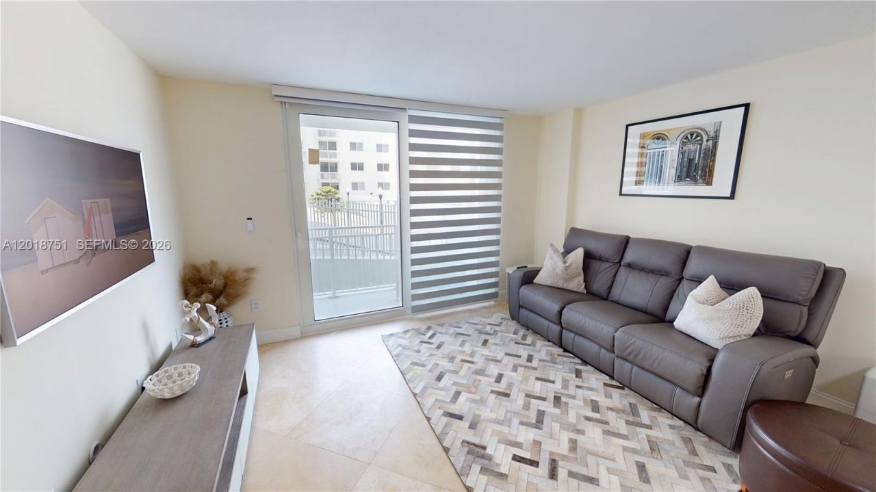 345 Ocean Dr , Unit 224, Miami Beach, FL 33139 Photo