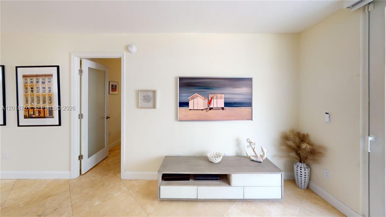 345 Ocean Dr , Unit 224, Miami Beach, FL 33139 Photo