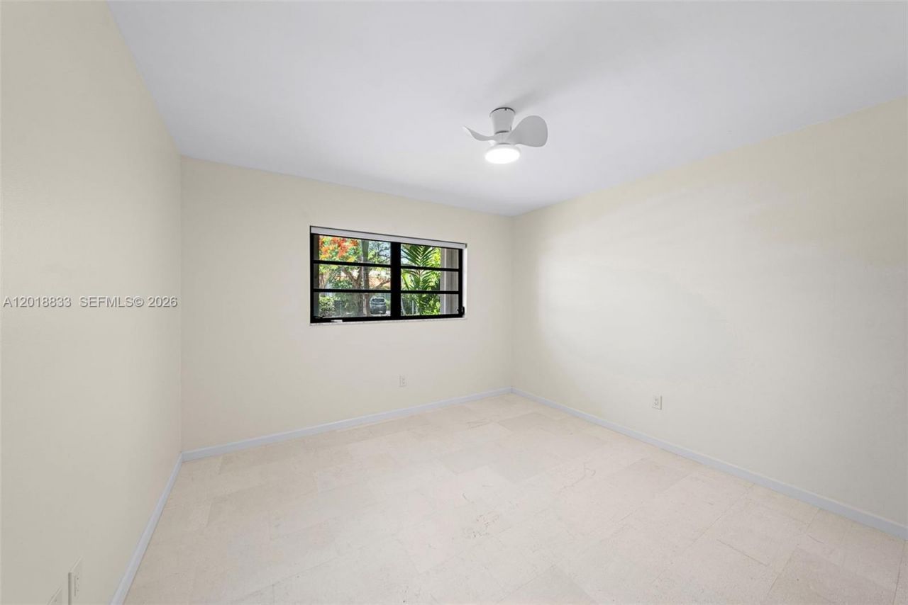 8922 SW 10th Ter , Miami, FL 33174 Photo